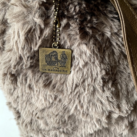 L A bagagerie imported fur bag - Picture 5 of 11